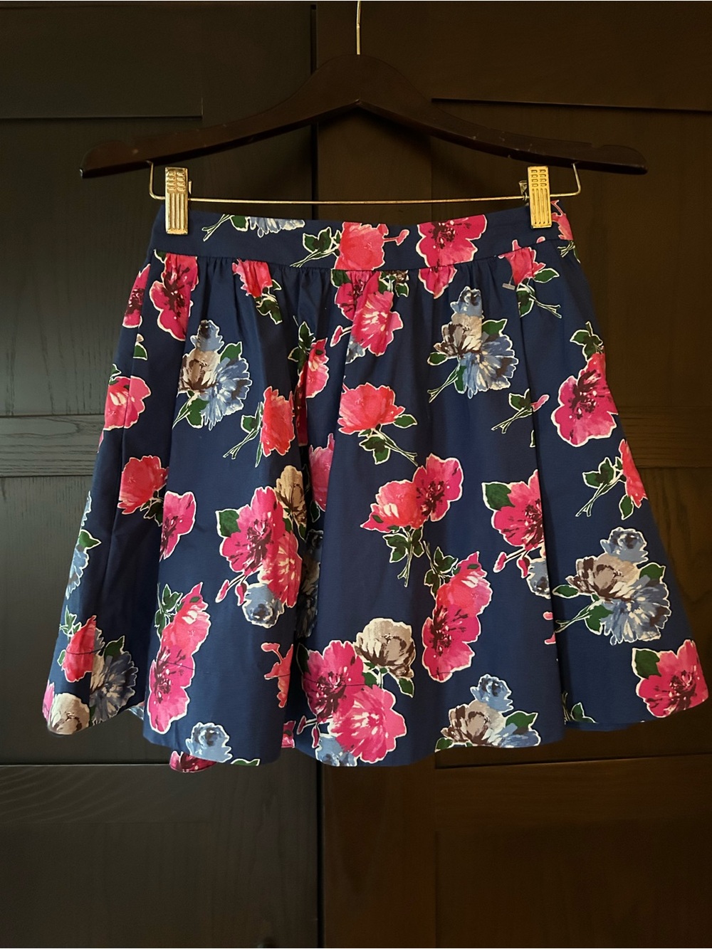 Like new kate spade Navy Floral Mini Skirt, size 12
